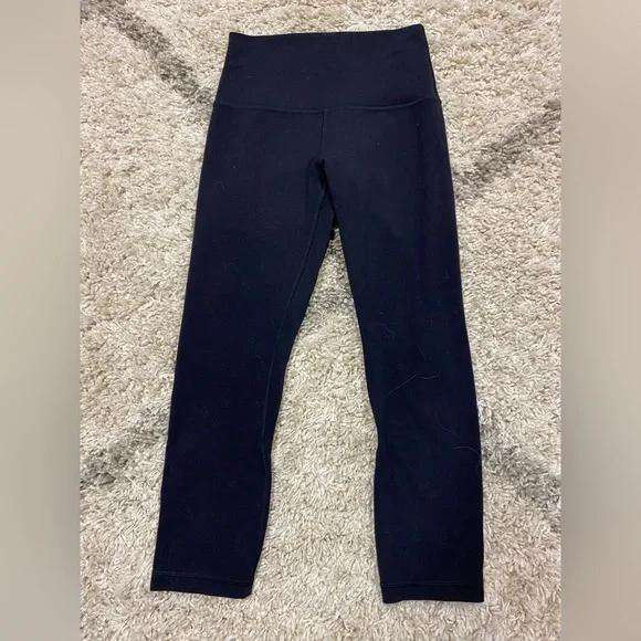 4096 -Lululemon Align Crop *21"
Black - Picture 3 of 7